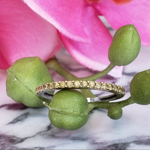 14k solid white gold yellow sapphires band - Picture 5 of 8